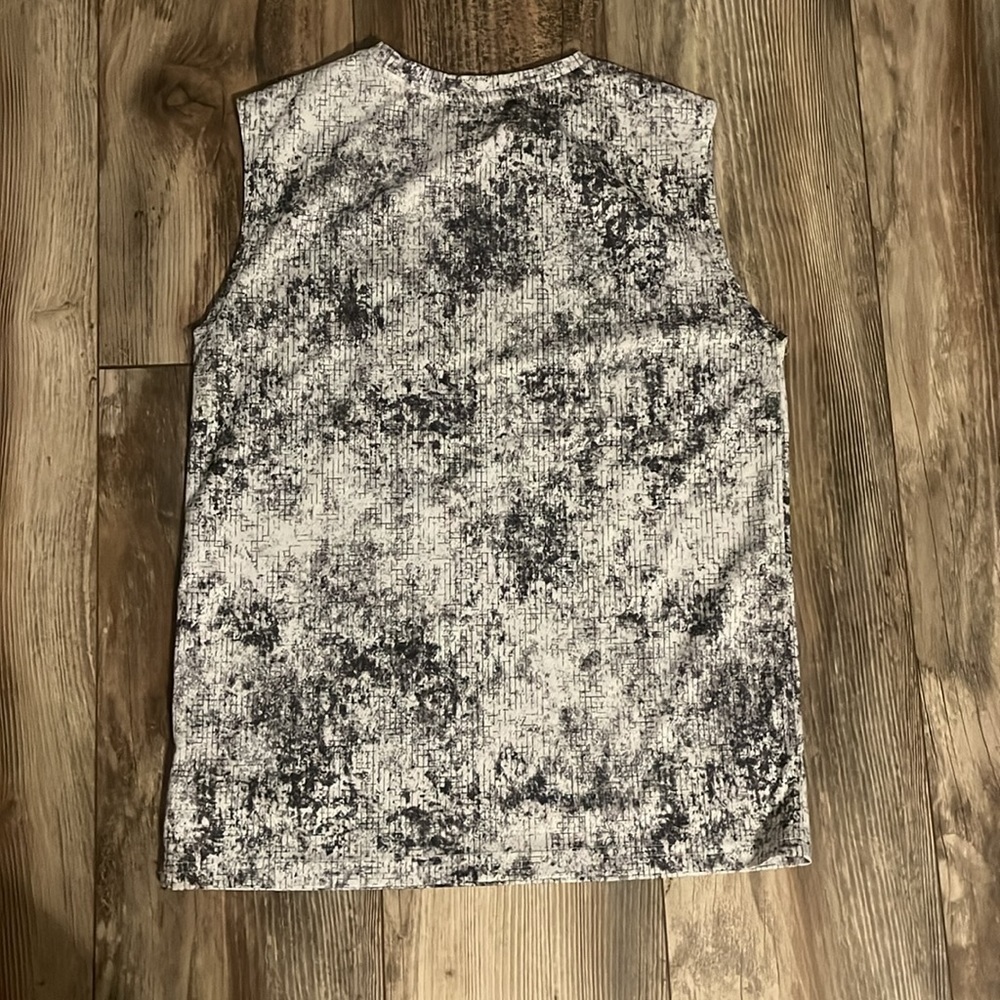 Old navy activewear XL - Picture 3 of 3